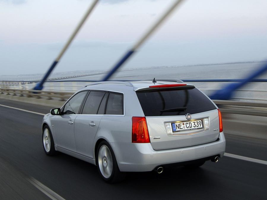 Cadillac BLS Wagon 2007 года  (фото 8 из 37)